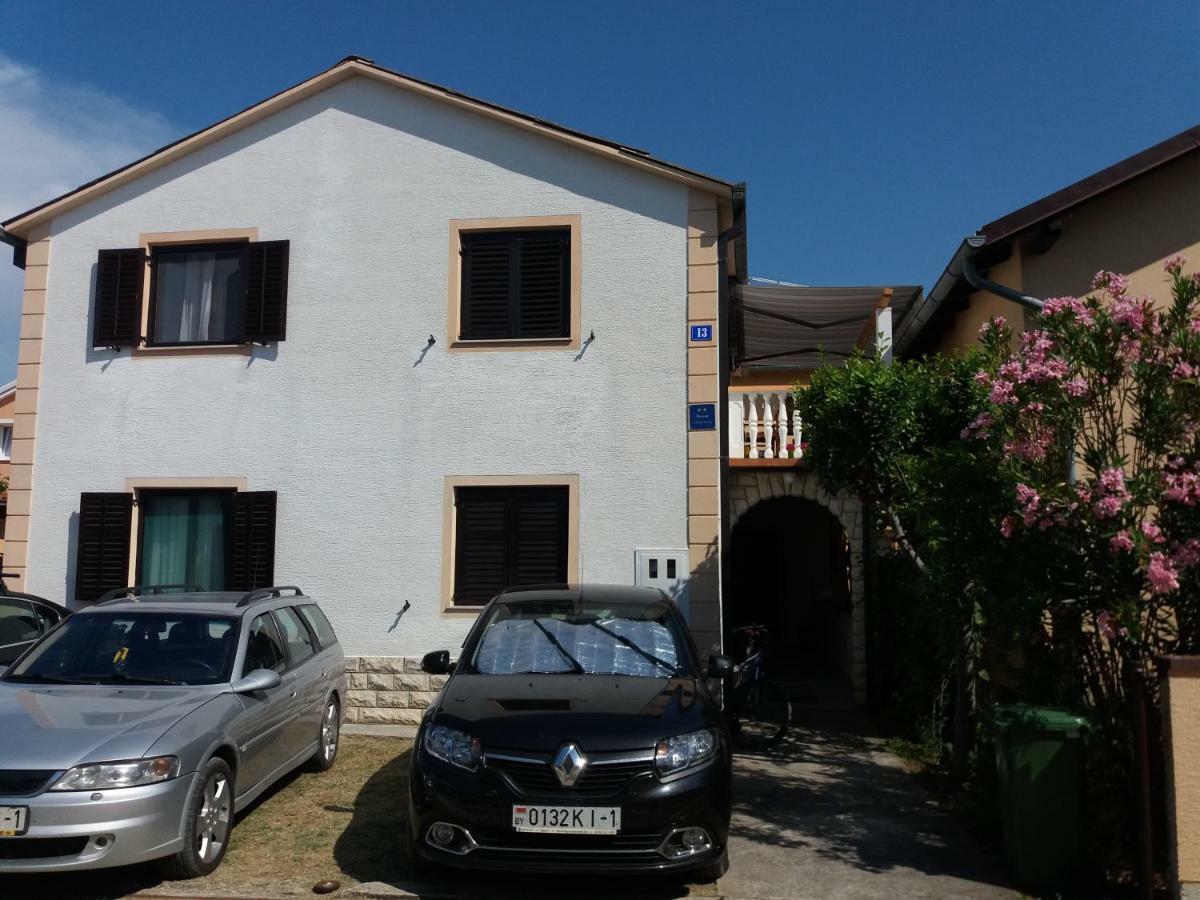 Apartman Nin-Dodo Bagian luar foto