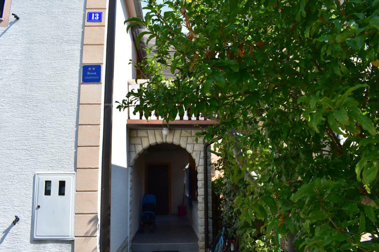 Apartman Nin-Dodo Bagian luar foto