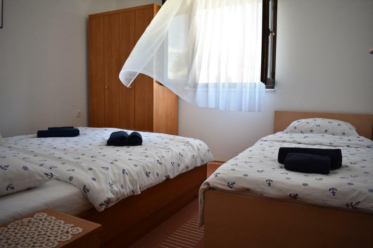 Apartman Nin-Dodo Bagian luar foto
